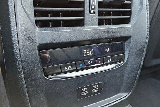 BMW Seria 3 330i xDrive M Sport