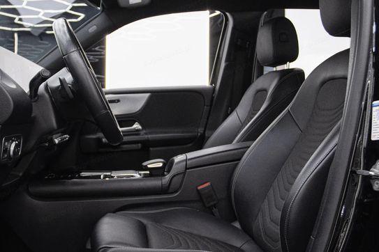 Mercedes GLB 200