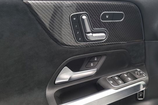 Mercedes GLB 220 4-Matic AMG Line