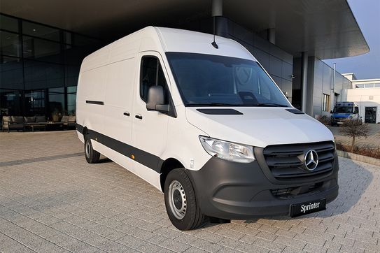 Mercedes Sprinter 317 CDI BASE Długi 9G-Tronic