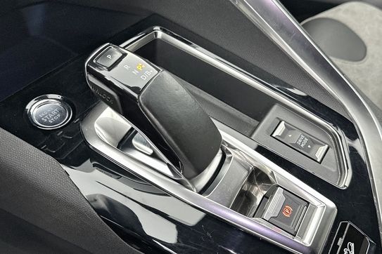 Peugeot 3008 GT 1.6 Hybrid e-EAT8 4x4