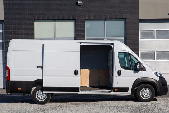 Opel Movano L4H2