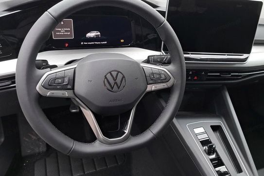 Volkswagen Golf Life Plus 1.5 eTSI mHEV DSG