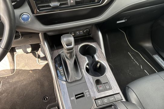 Toyota Highlander Prestige 2.5 Hybrid