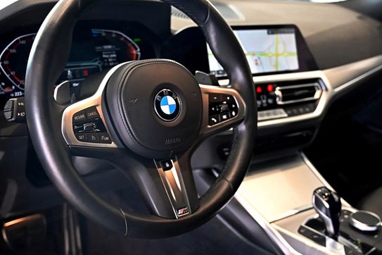 BMW Seria 3 320d xDrive M Sport
