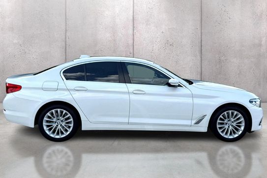 BMW Seria 5 518d Advantage