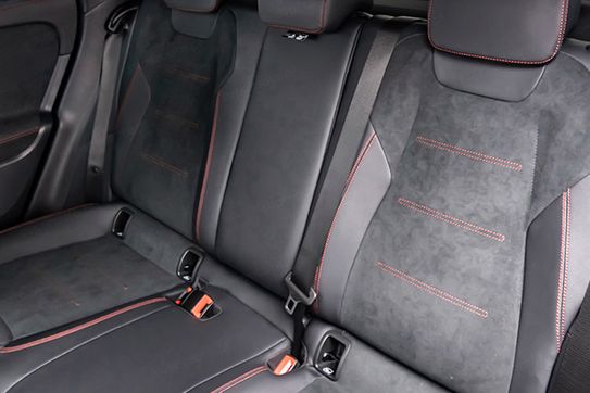 Mercedes GLA 220  4-Matic AMG Line