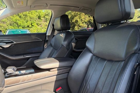 Audi A8 50 TDI quattro