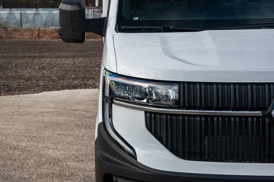 Renault Master L3 Kontener 8EP + Winda