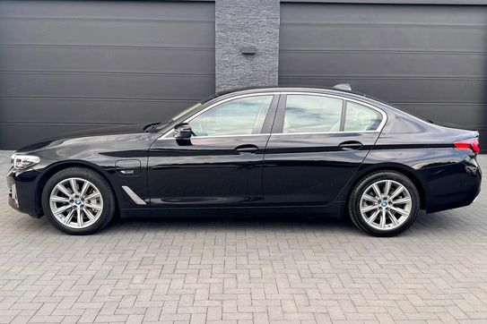 BMW Seria 5 530e Luxury Line