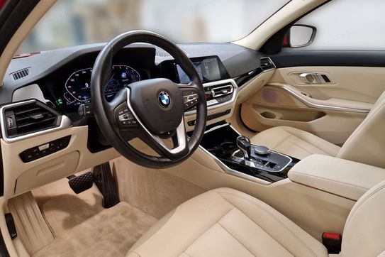 BMW Seria 3 318d Advantage