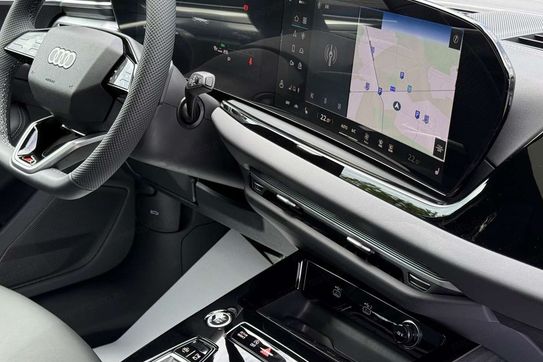 Audi A6 e-Hybrid quattro S line Avant