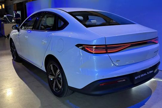 BYD Seal 5 DM-i Comfort