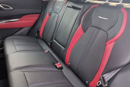 Hongqi HS3 1.5T FWD