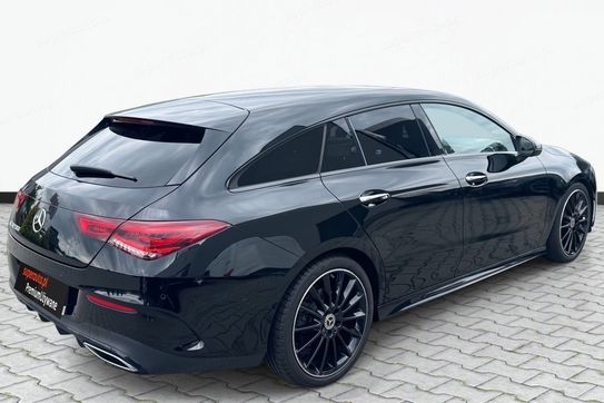 Mercedes CLA Shooting Brake 200 AMG Line