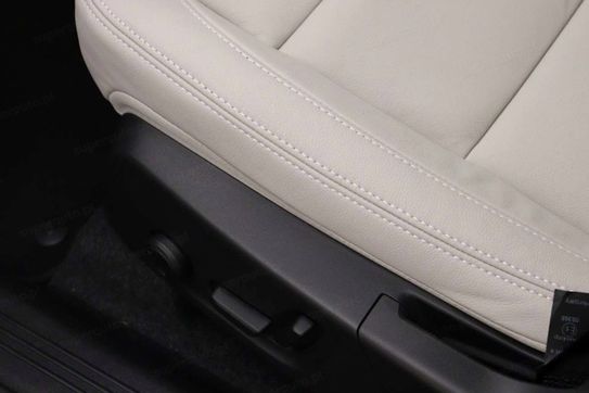 Volvo XC40 B3 Ultra Dark