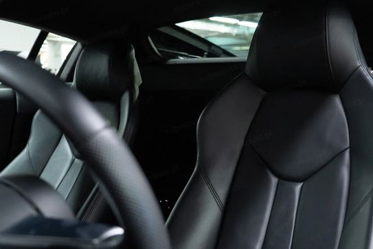 Audi R8 V10 RWD Performance