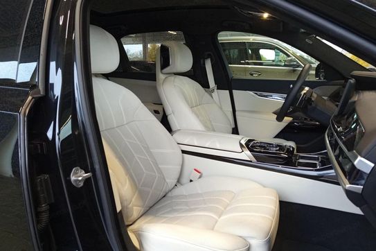 BMW Seria 7 740d xDrive mHEV M Sport sport-aut