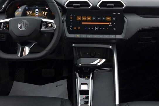 MG ZS 1.5 HEV+ Exclusive aut