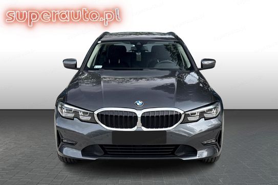 BMW Seria 3 318i