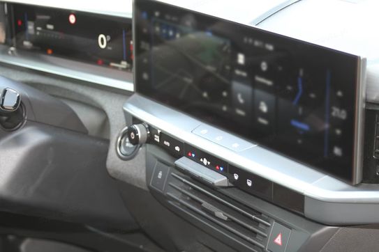 Opel Grandland X Edition eDTC6 1.2 Turbo mHEV