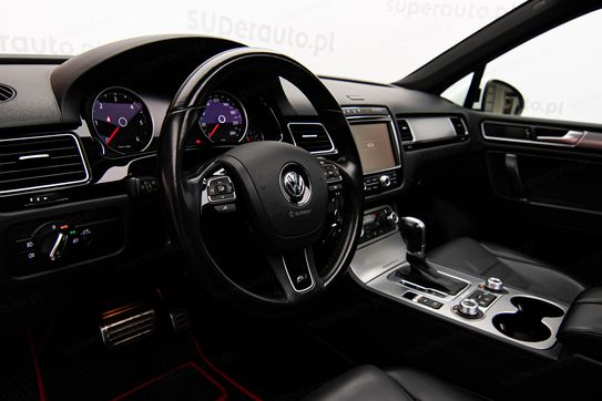 Volkswagen Touareg 3.0 TDI V6 BMT R-Line