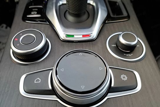 Alfa Romeo Stelvio Turbo Veloce Q4