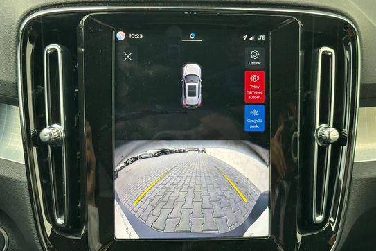 Volvo XC40 B3 Plus Dark