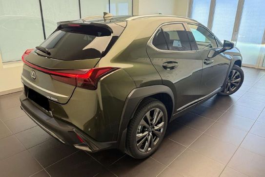 Lexus UX 300h F Sport Design 2.0 Hybrid Dynamic Force