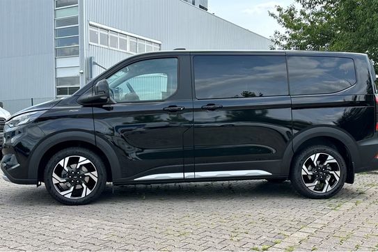 Ford Tourneo Custom 320 L1H1 Active A8 AWD