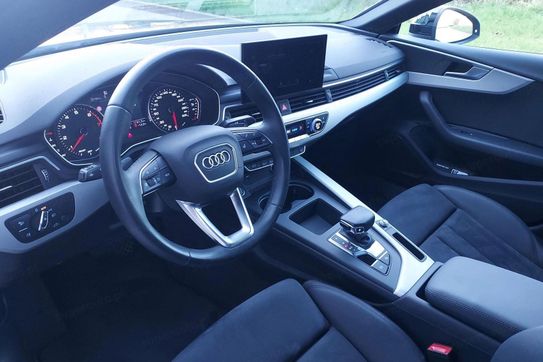 Audi A5 40 TFSI mHEV S tronic