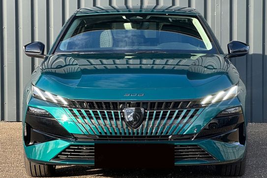Peugeot 308 Allure 1.2 mHEV e-DCS6