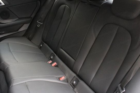 BMW Seria 2 Gran Coupe 218i M Sport