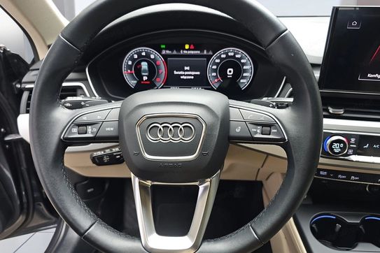 Audi A4 40 TFSI quattro S Line