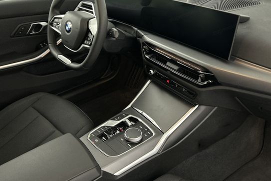 BMW Seria 3 Touring 320i