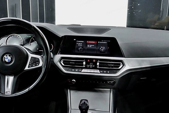 BMW Seria 3 318d M Sport aut