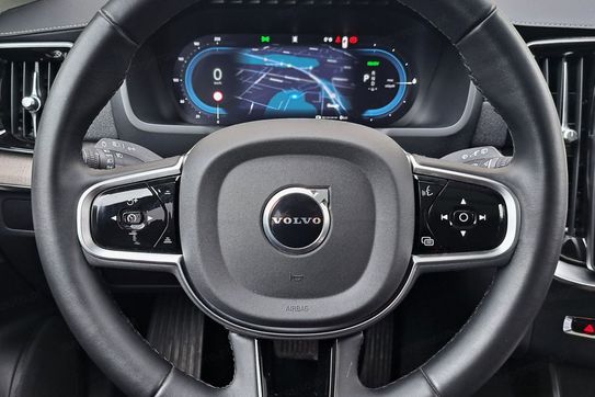 Volvo XC90 T8 AWD Plug-In Hybrid Ultra Dark 7os aut