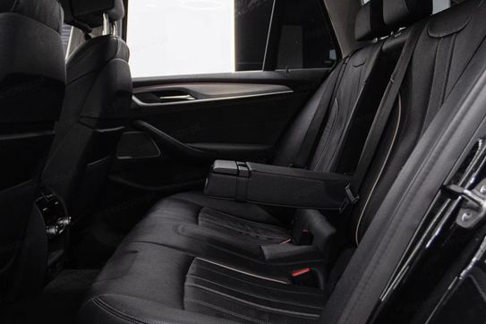 BMW Seria 5 Touring 520d Luxury Line