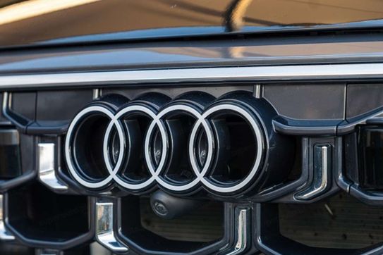Audi Q8 55 TFSI e quattro