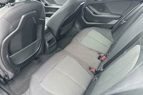 BMW Seria 1 118i Advantage