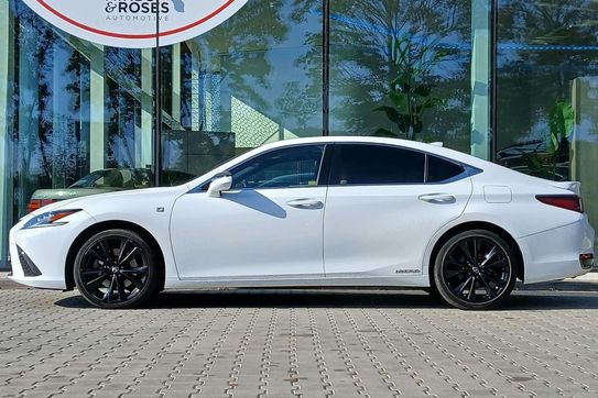 Lexus ES 300h F Sport Edition