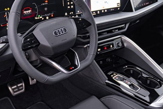 Audi Q5 TDI quattro S line Sportback