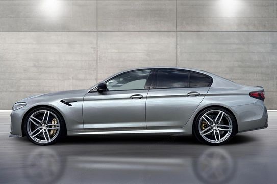BMW Seria 5 M5