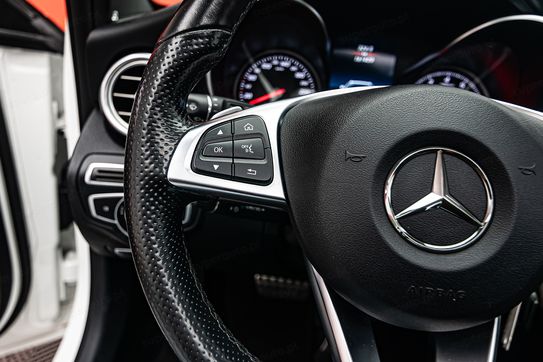 Mercedes Klasa C C 300 2.0  9G-TRONIC