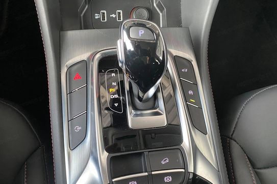MG HS 1.5 T-GDI Luxury DCT
