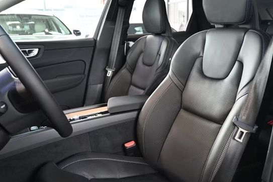 Volvo XC60 T6 Plug-In Hybrid AWD Plus Bright