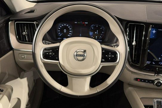 Volvo XC60 B4 D Momentum