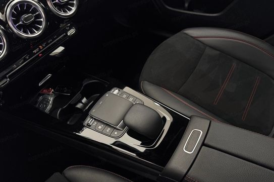 Mercedes CLA 200 AMG Line