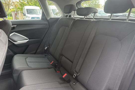 Audi Q3 35 TFSI S-Line