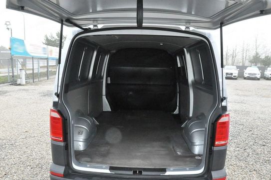 Volkswagen Transporter TDI L2H1